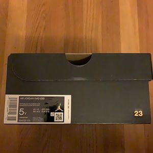 Air Jordan 1 MID (GS)